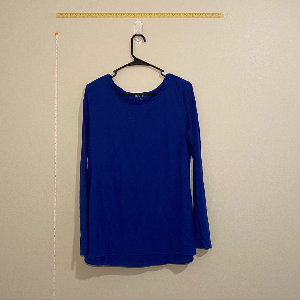 Blue long sleeve t-shirt